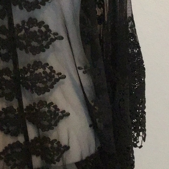 XCVI black lace top, Size Medium/Large - Picture 8 of 9